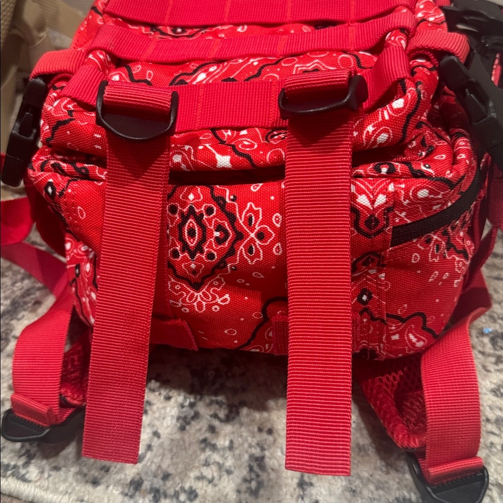 WOLFPAK Mini Red Patterned Backpack - Picture 5 of 9